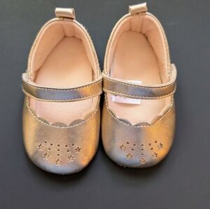 Gold Baby Shoes with Star Cutouts 6-9 Months